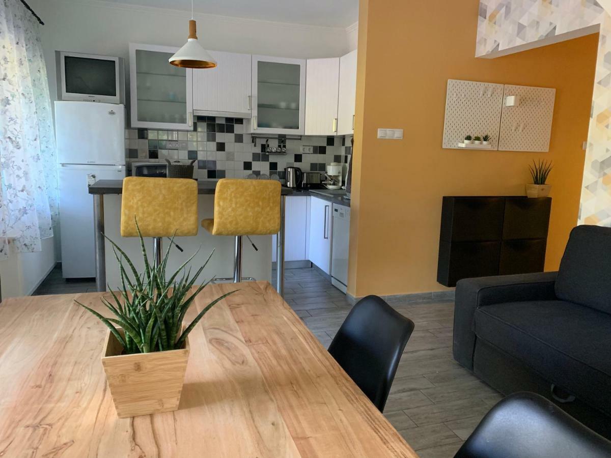 Csuka48 Apartman Szarvas Ngoại thất bức ảnh