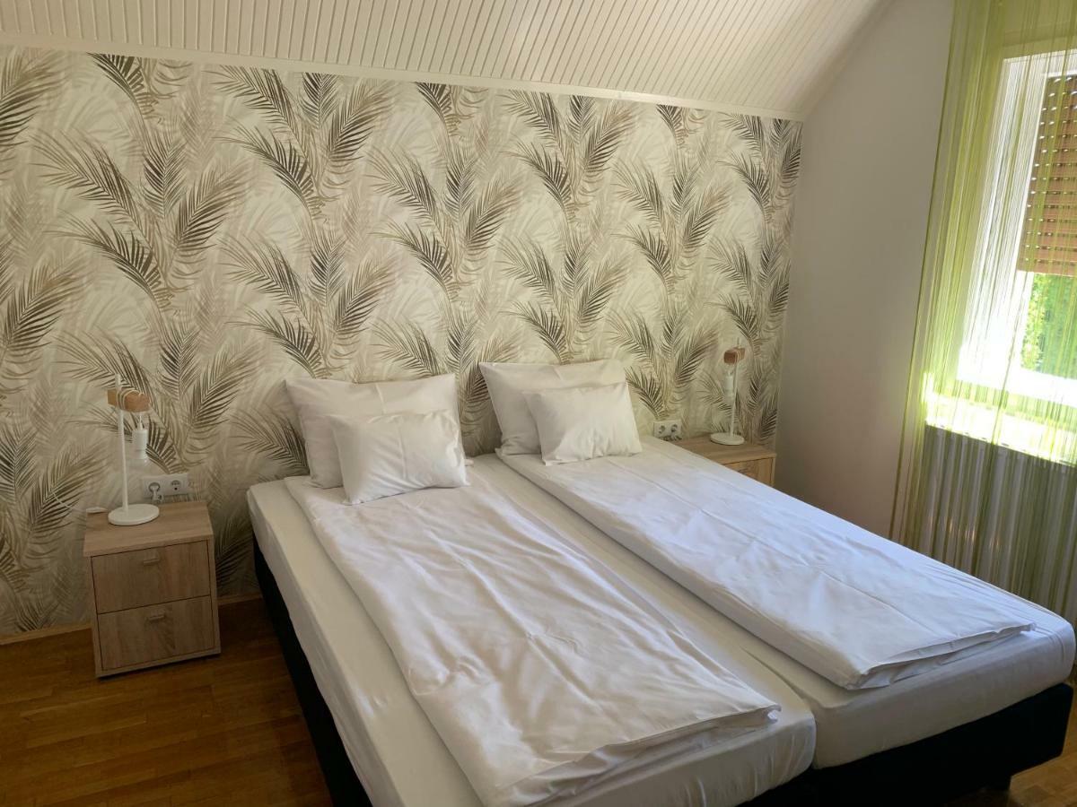 Csuka48 Apartman Szarvas Ngoại thất bức ảnh